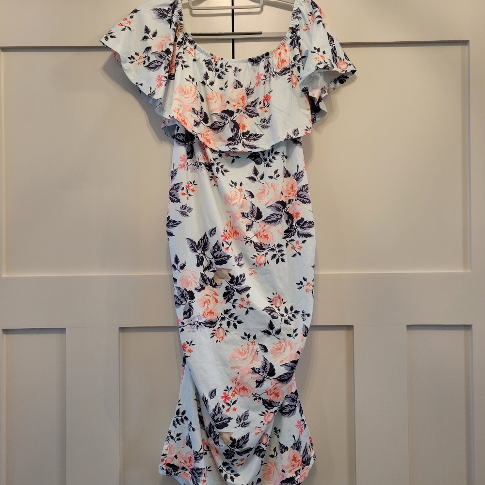 Woman's maternity floral dress size xl